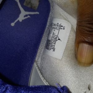 Nike metallic purple